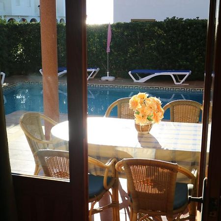 Spectacular Villa With Swimmingpool In Cala Blanca กาลาบลังกา ภายนอก รูปภาพ