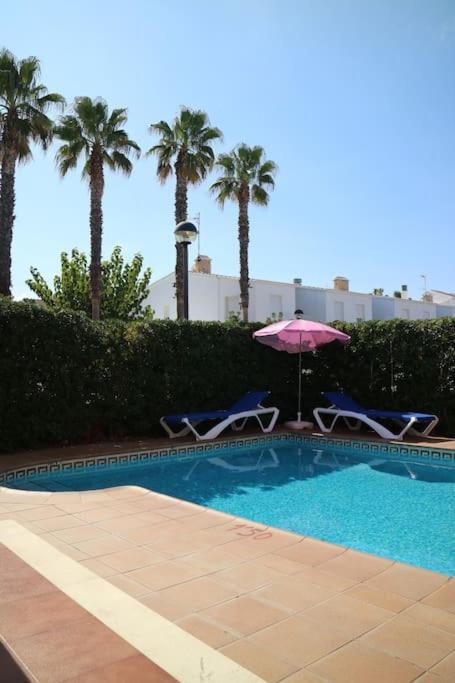 Spectacular Villa With Swimmingpool In Cala Blanca กาลาบลังกา ภายนอก รูปภาพ